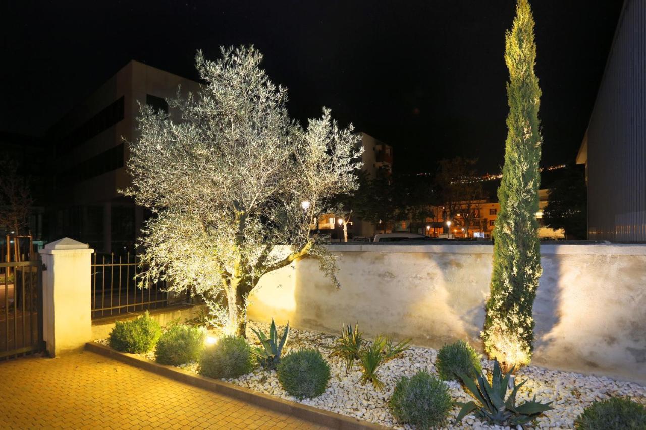 Garni Villa Tyrol - Adults Only Merano Luaran gambar