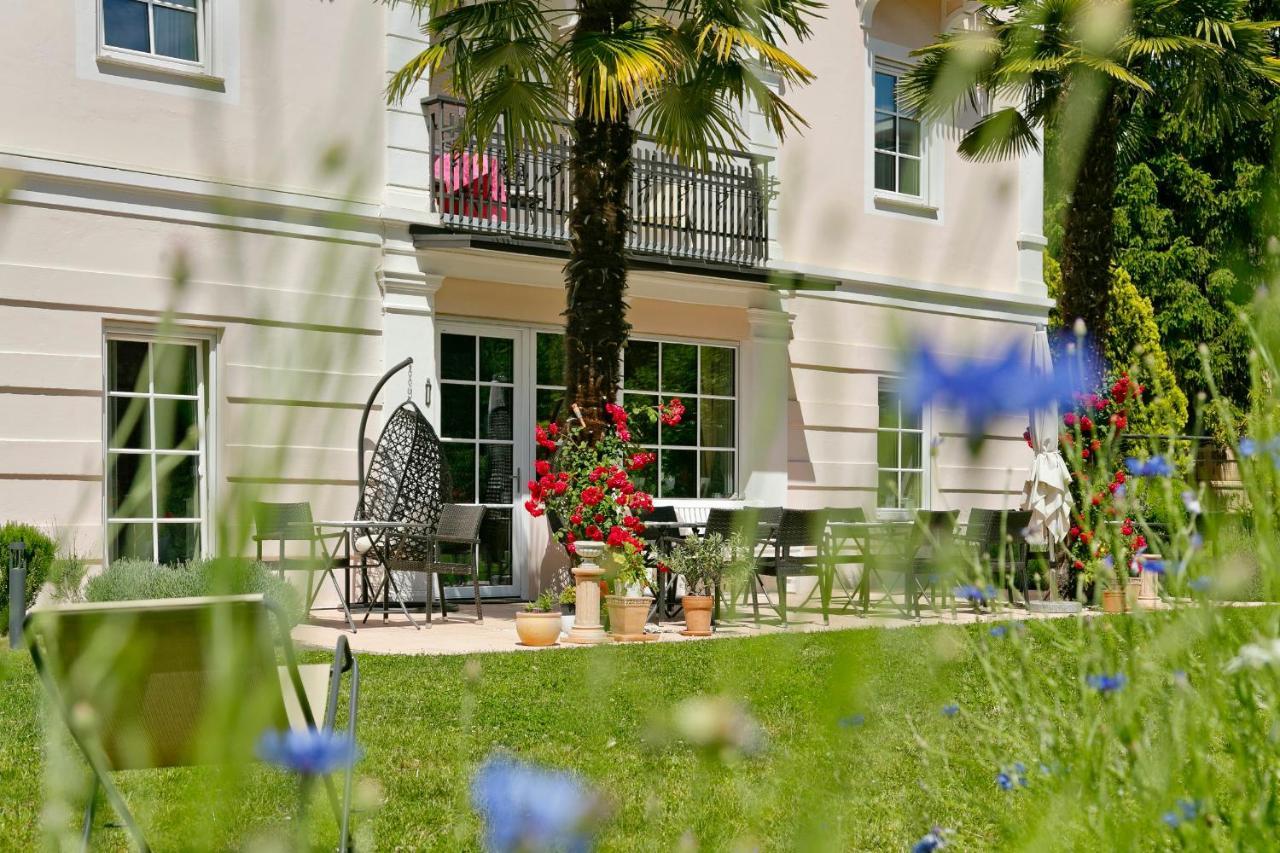 Garni Villa Tyrol - Adults Only Merano Luaran gambar