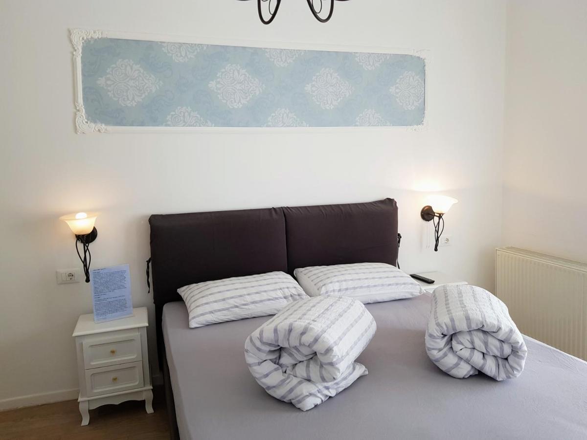 Garni Villa Tyrol - Adults Only Merano Luaran gambar