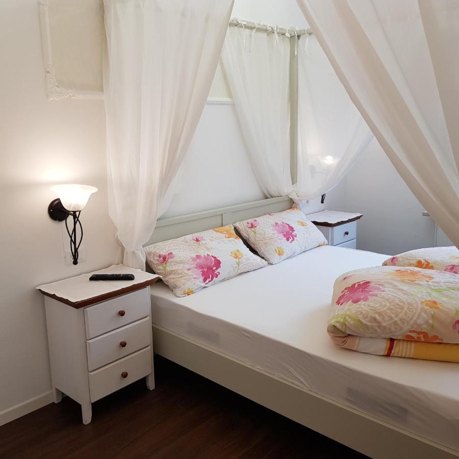 Garni Villa Tyrol - Adults Only Merano Luaran gambar